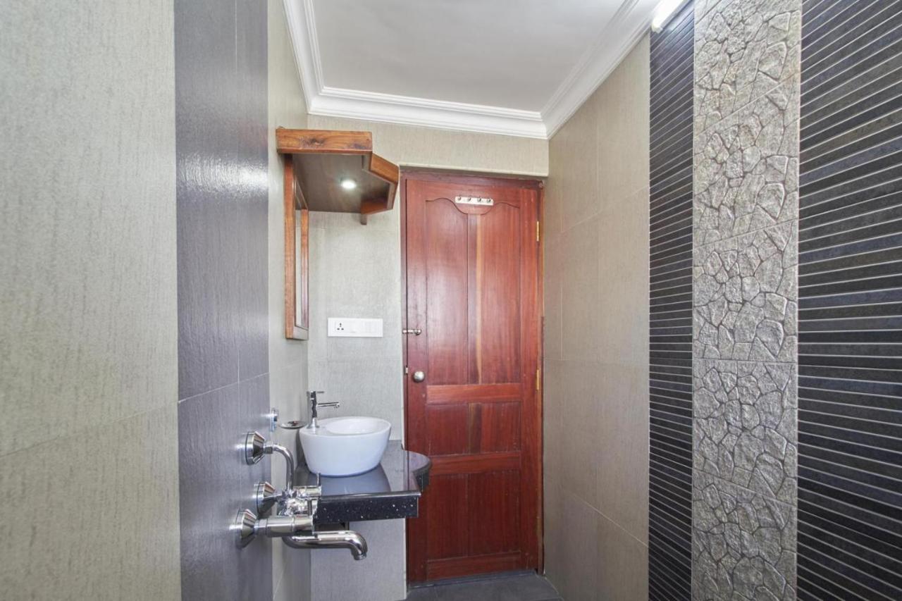 Hotel Mart View Kochi Dış mekan fotoğraf