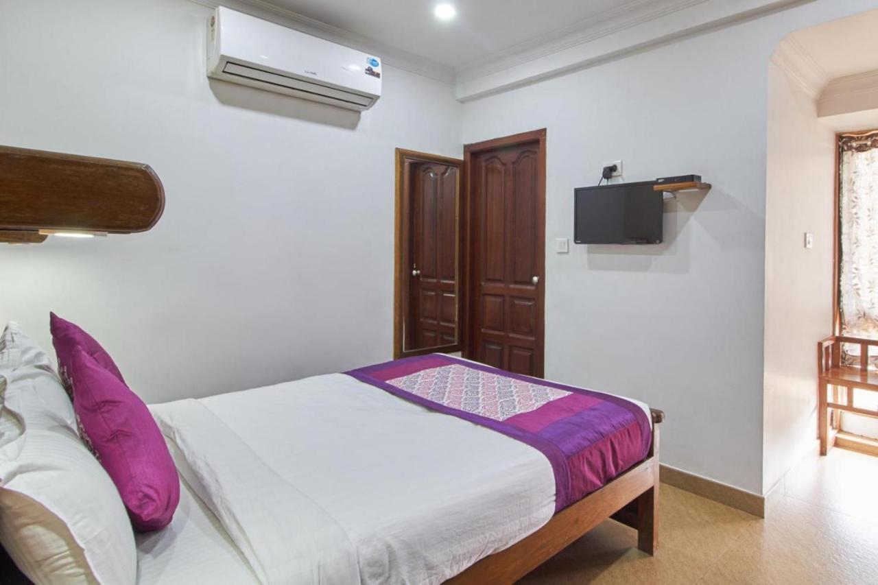 Hotel Mart View Kochi Dış mekan fotoğraf
