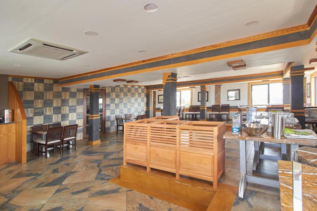 Hotel Mart View Kochi Dış mekan fotoğraf
