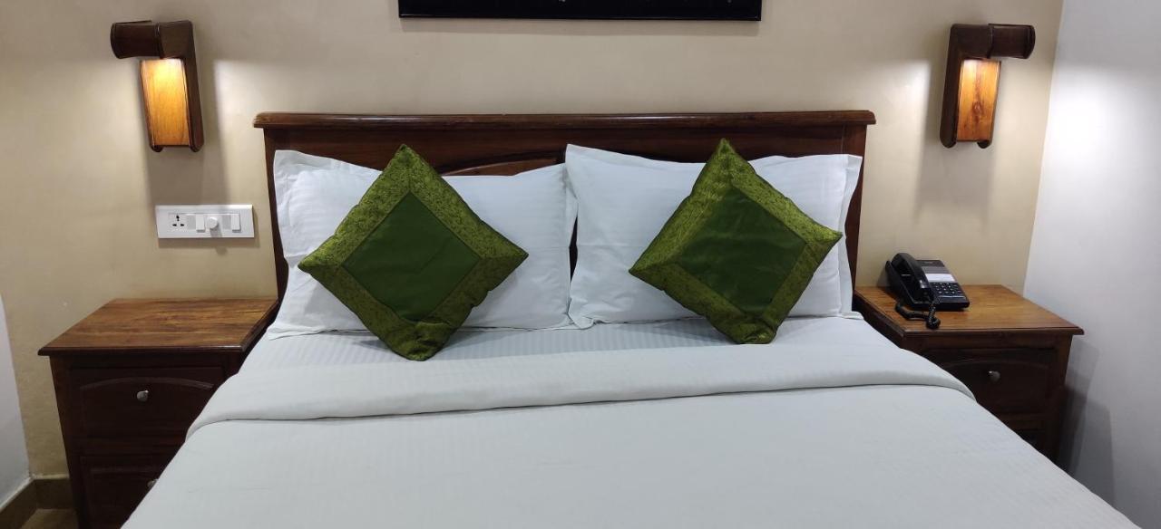 Hotel Mart View Kochi Dış mekan fotoğraf
