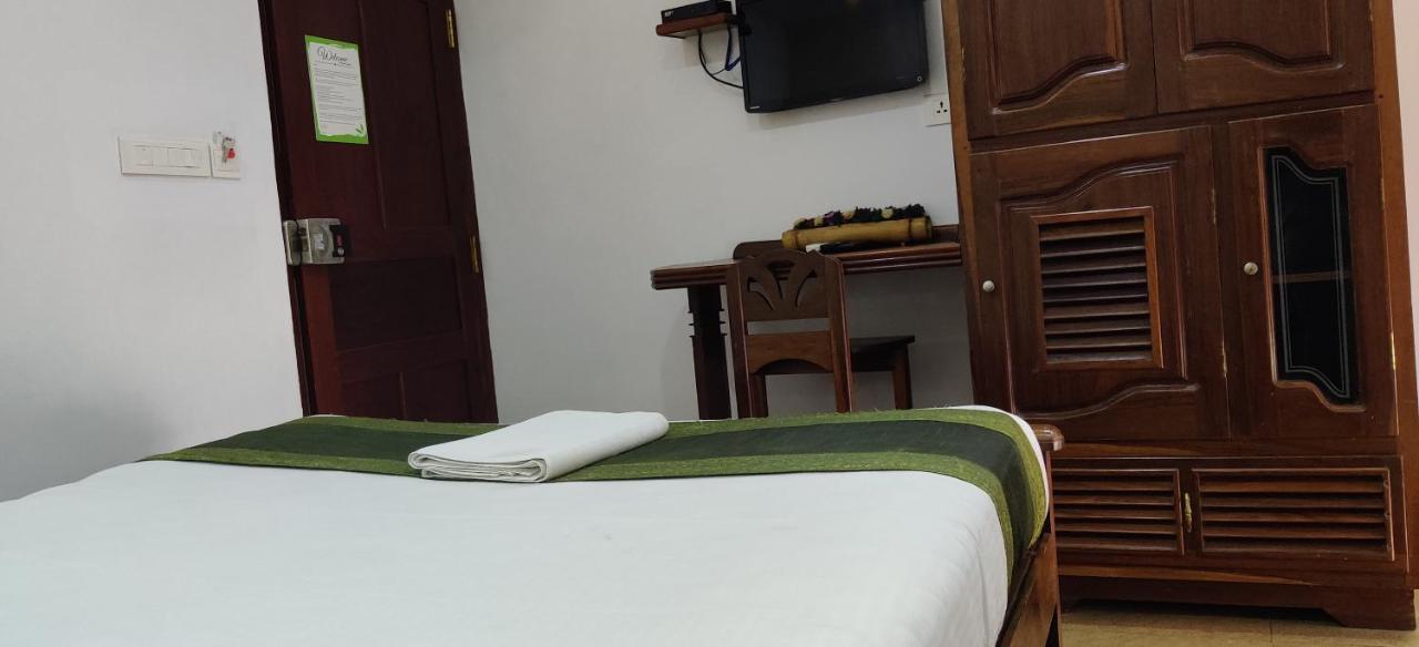 Hotel Mart View Kochi Dış mekan fotoğraf