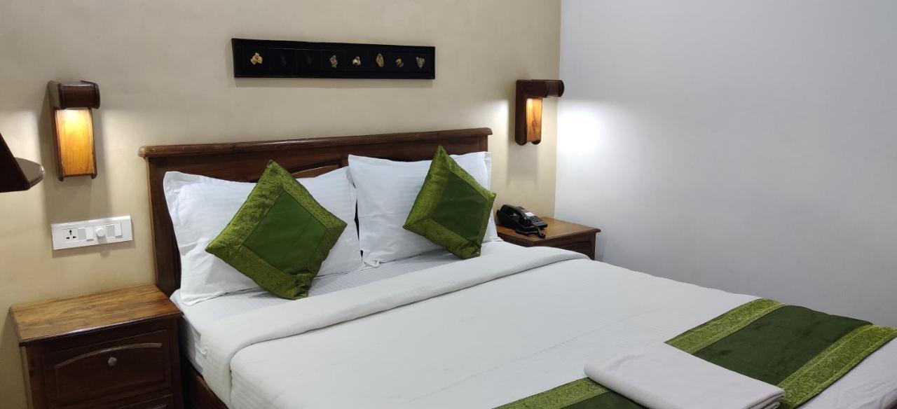 Hotel Mart View Kochi Dış mekan fotoğraf
