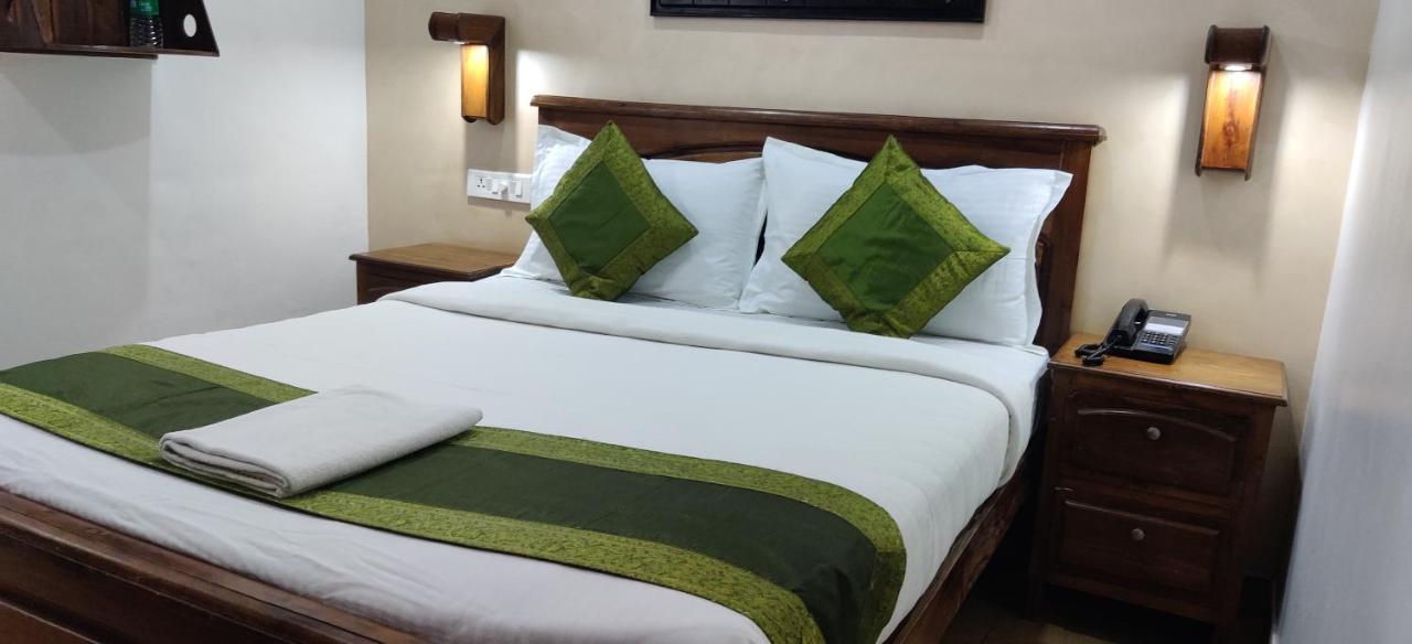 Hotel Mart View Kochi Dış mekan fotoğraf