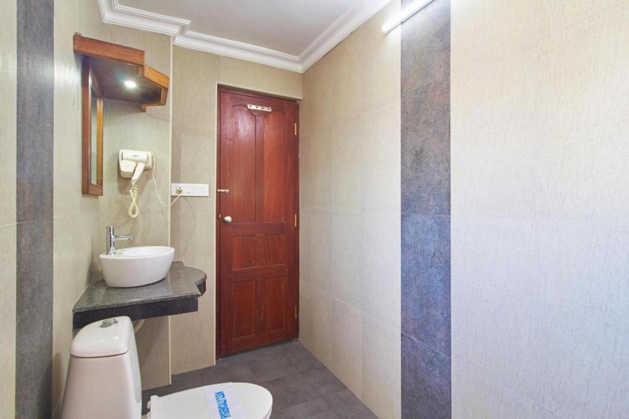 Hotel Mart View Kochi Dış mekan fotoğraf