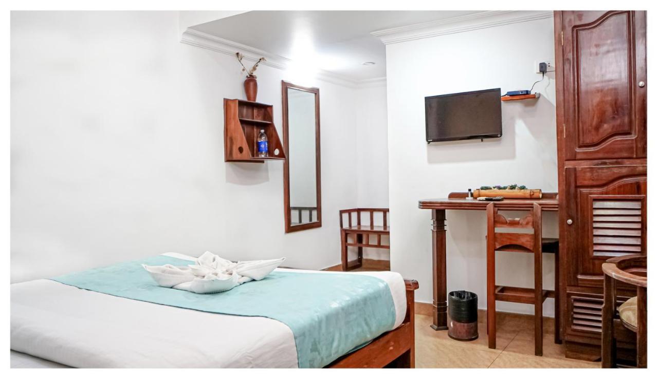 Hotel Mart View Kochi Dış mekan fotoğraf