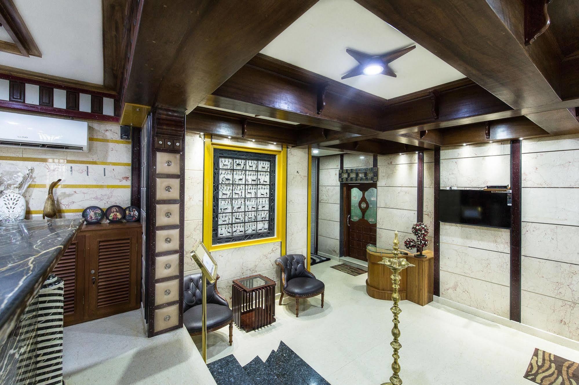 Hotel Mart View Kochi Dış mekan fotoğraf