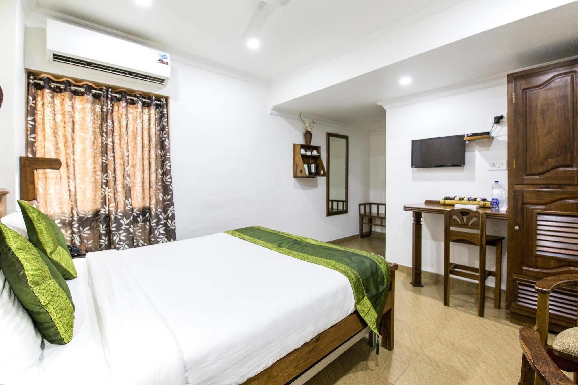 Hotel Mart View Kochi Dış mekan fotoğraf