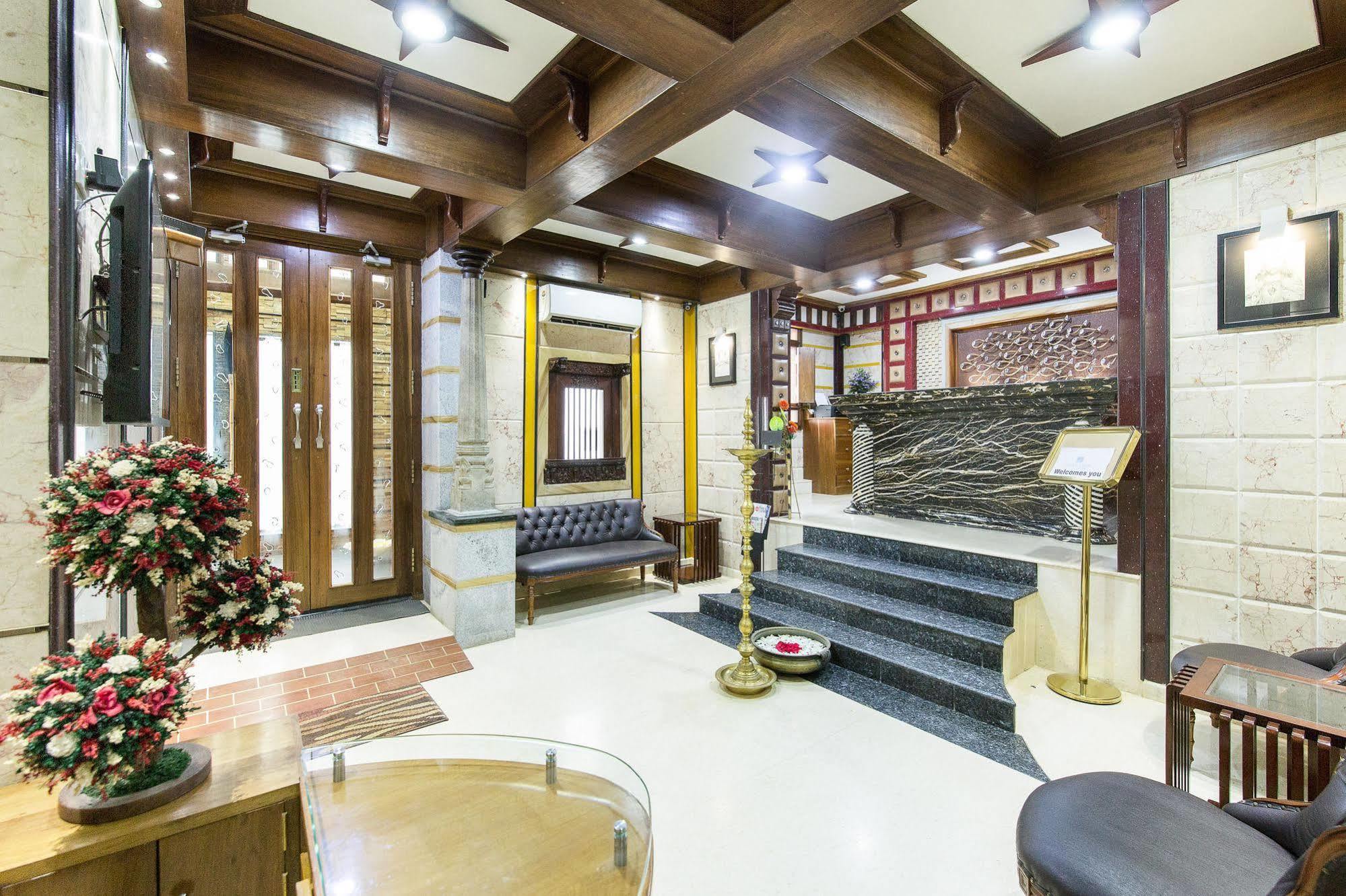 Hotel Mart View Kochi Dış mekan fotoğraf