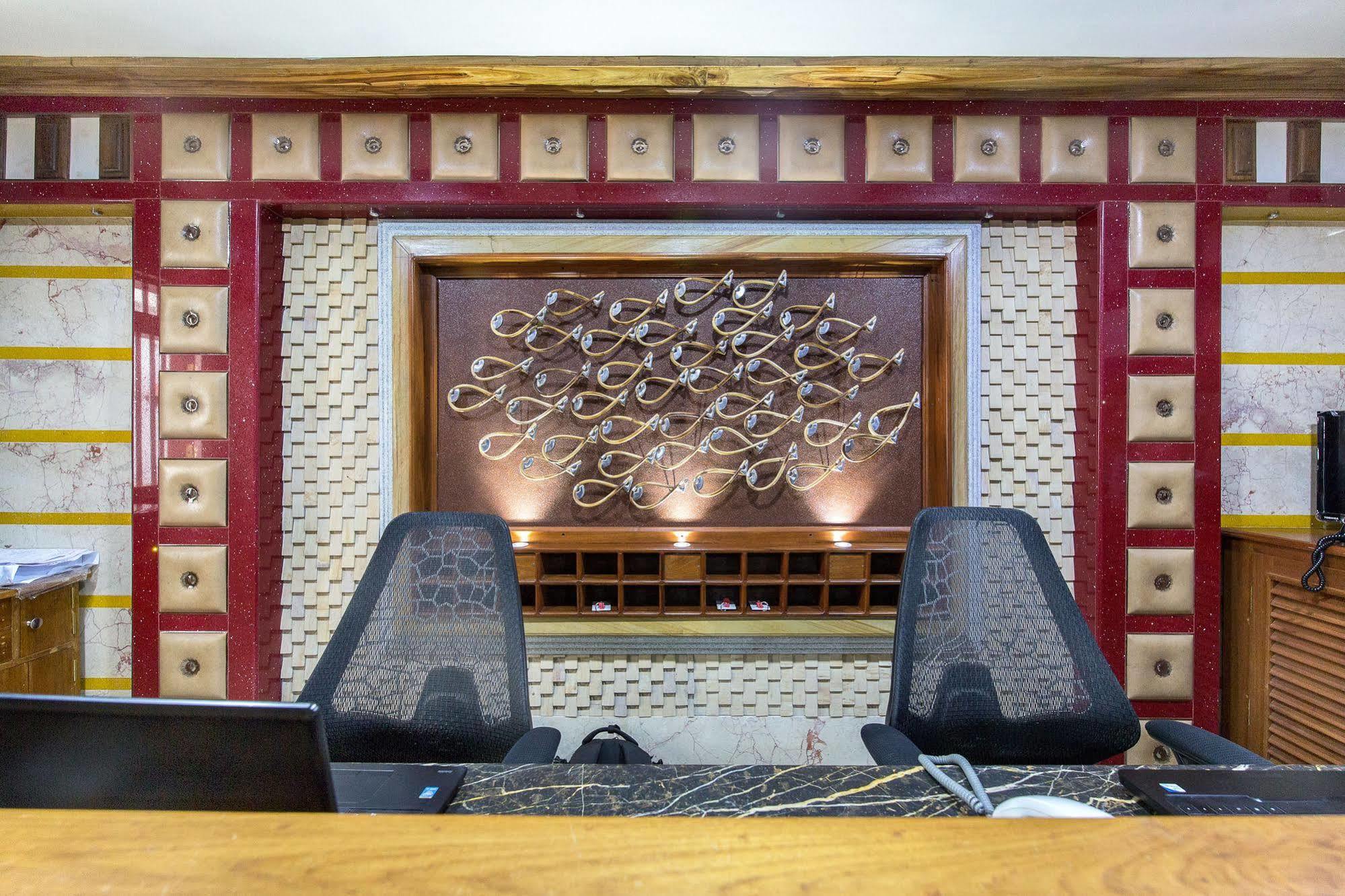 Hotel Mart View Kochi Dış mekan fotoğraf