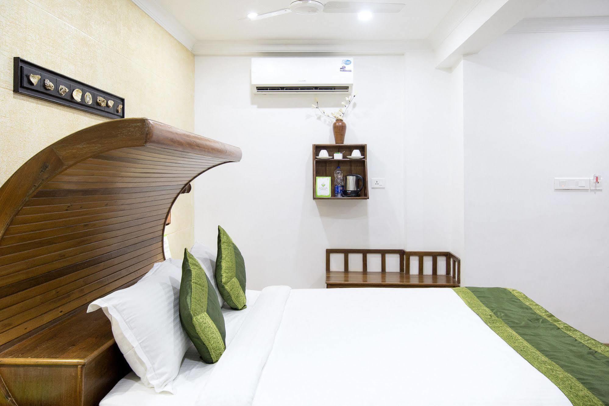 Hotel Mart View Kochi Dış mekan fotoğraf